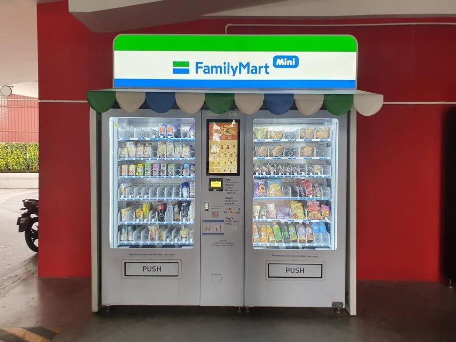Klcc 6Pax Family Studio Wi-Fi Kuala Lumpur Eksteriør billede